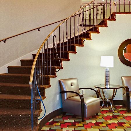 Baymont By Wyndham Harrisburg Hotel Interior photo