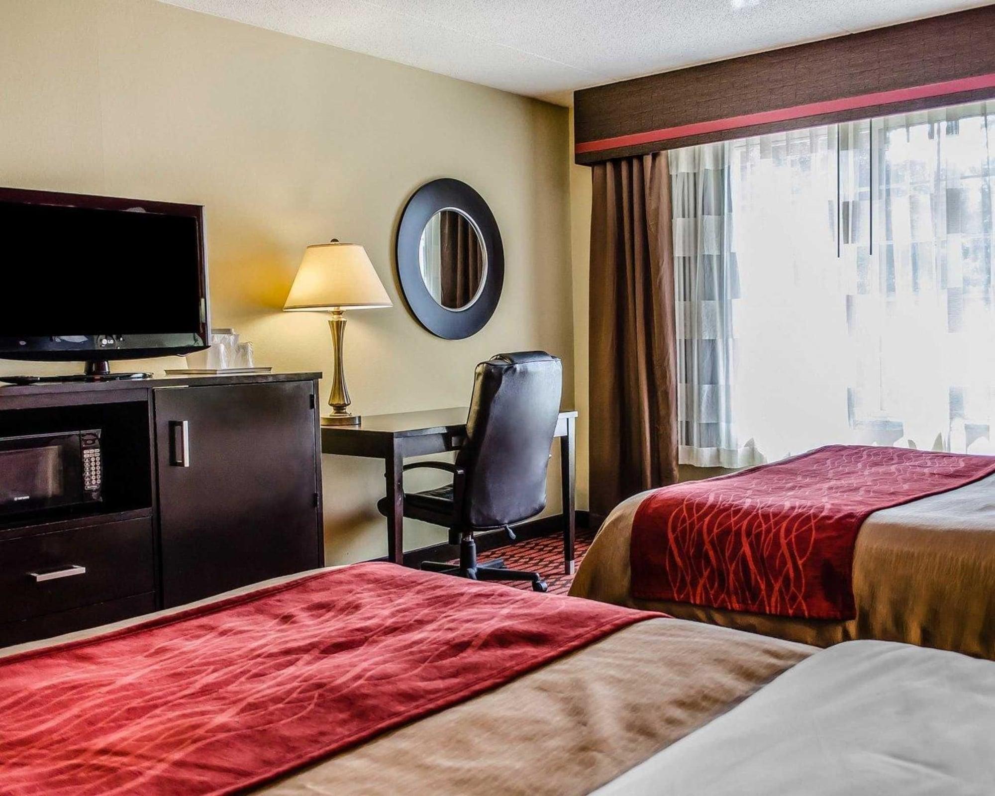 Baymont By Wyndham Harrisburg Hotel Exterior photo